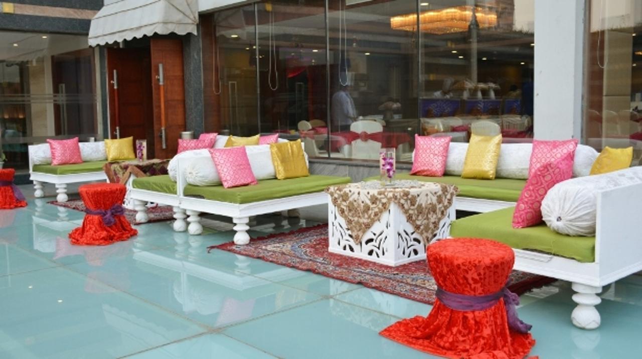 Hotel Ramada By Wyndham Ghaziabad Vasundhara Exteriér fotografie