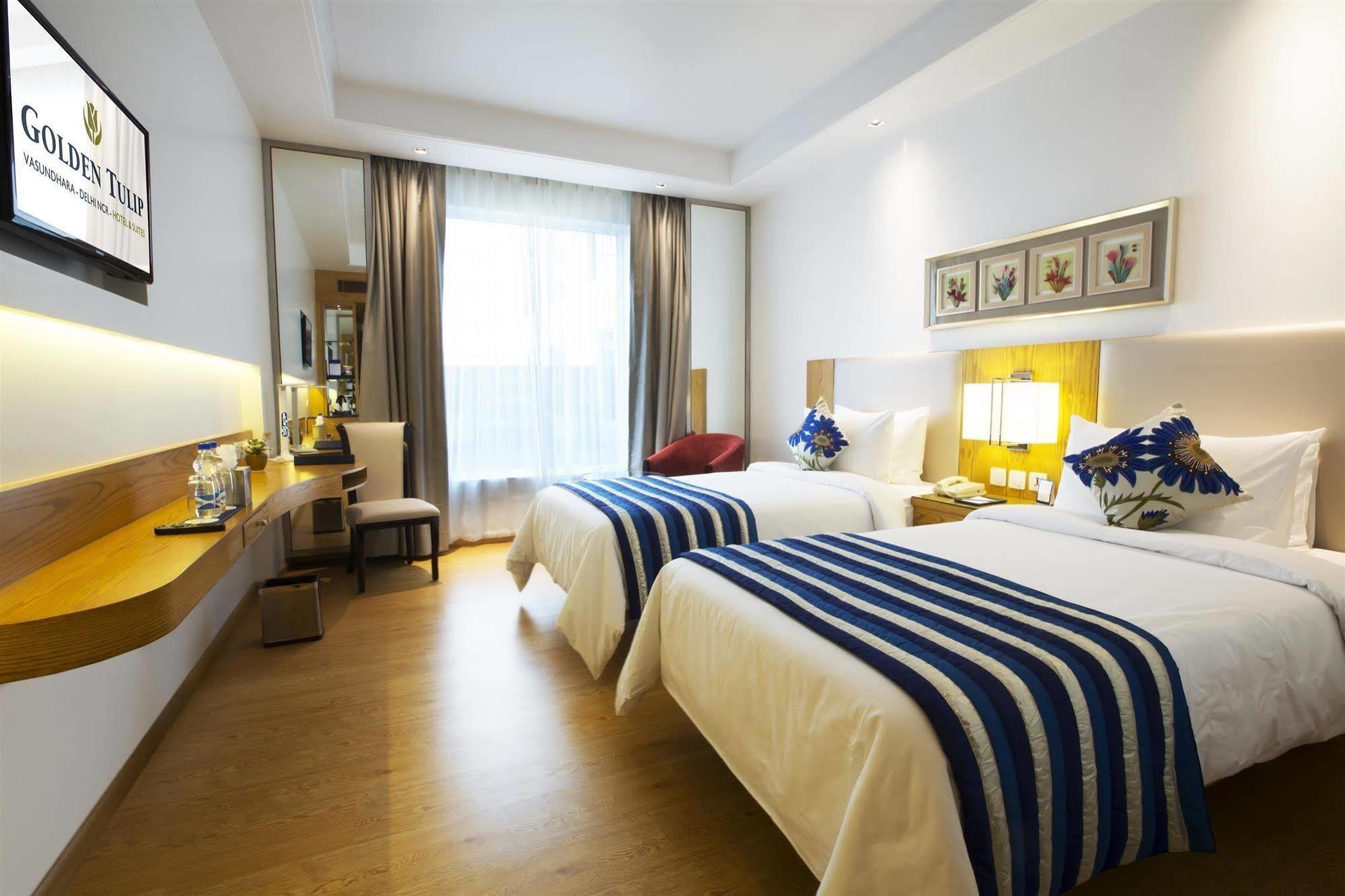 Hotel Ramada By Wyndham Ghaziabad Vasundhara Exteriér fotografie